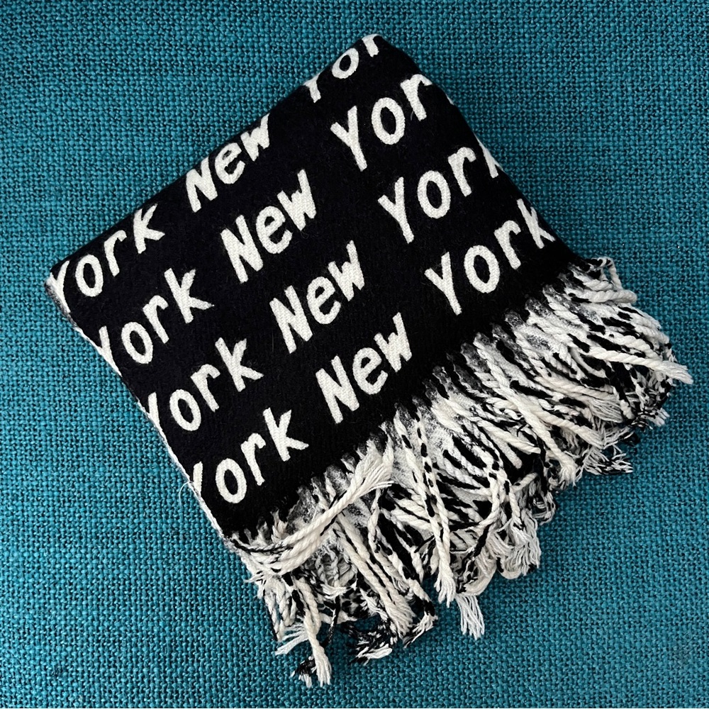 New York Cashmere Black and Off White Scarf with Fringes